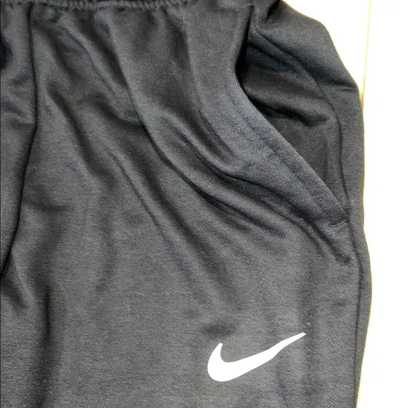 Nike DRI - FIT Black Sweatpants with Tapered Fit - US Men's Large - Picture 3 of 13